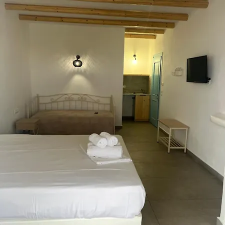 Venetsanos Guest house *